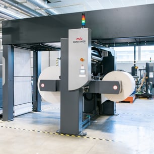 5 razones que las prensas de inyección de tinta más pequeñas se benefician del bobinado non-stop